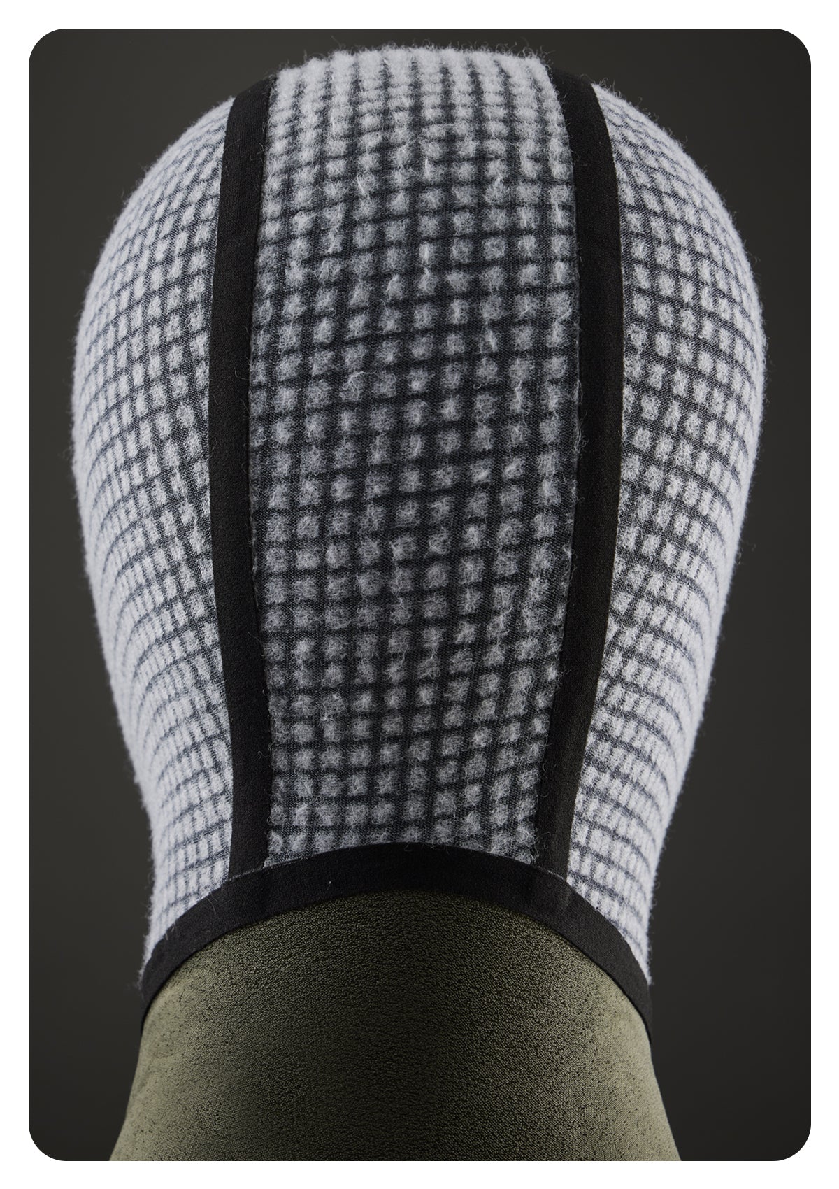 5/4/3 Hooded Liquid Sealed Thermal Chest Zip Wetsuit - Image 9